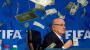 +++ Fifa-Krise im News-Ticker +++: Eklat bei Pressekonferenz: Fifa-Boss Blatter mit Geldscheinen beworfen - Fußball - FOCUS Online - Nachrichten