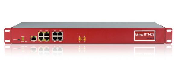 Das Media-Gateway Bintec RT4402 mit S2M-Interface ist ab Anfang März 2010 lieferbar und kostet rund 2500 Euro (Bild: Funkwerk Enterprise Communications).