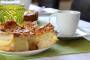 Beliebt zu Ostern: Schmeckt wie von Oma – so backen Sie einen Bienenstich - FOCUS online