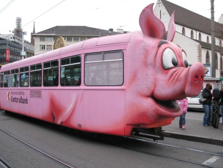 tram_hat_schweinegrippe.jpg