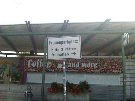 frauenparkplatz4.gif
