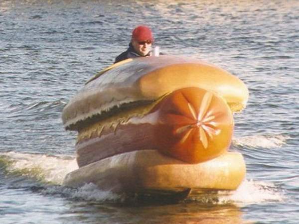 hellmuth-hot-dog.jpg