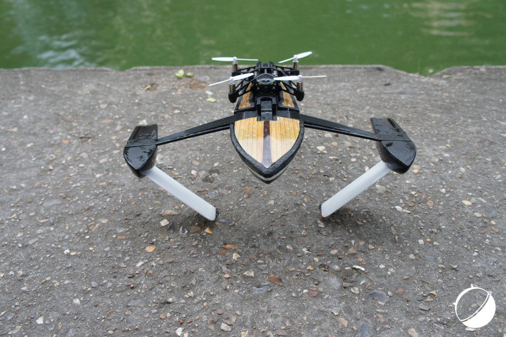 parrot-hydrofoil-drone-7-sur-9-1000x665.jpg
