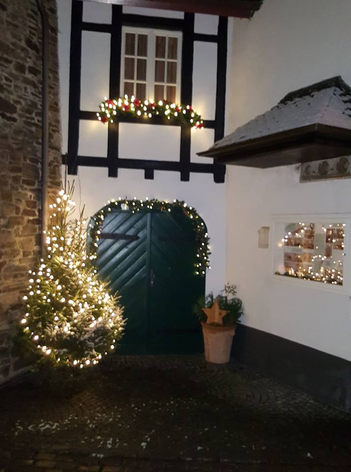 weihnachtseingang.jpg