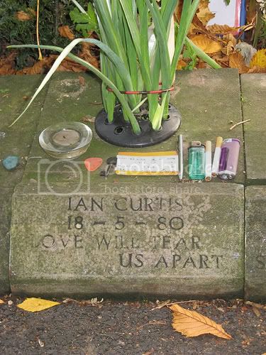 iancurtis_(1).jpg