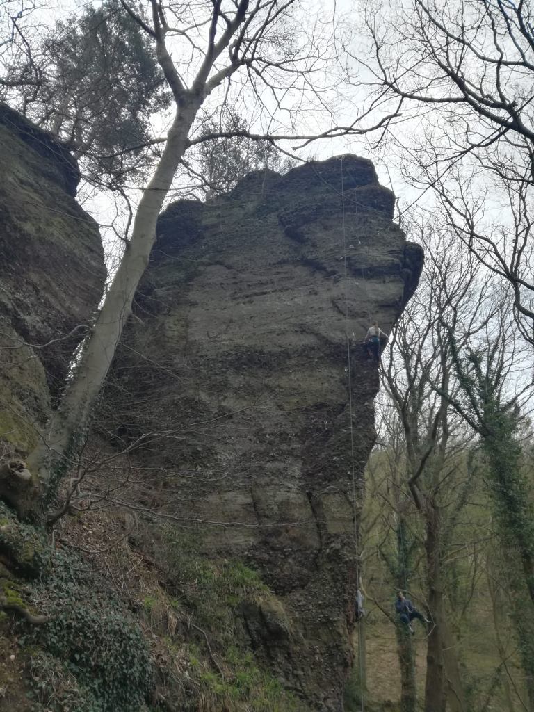 felsenwand.jpg