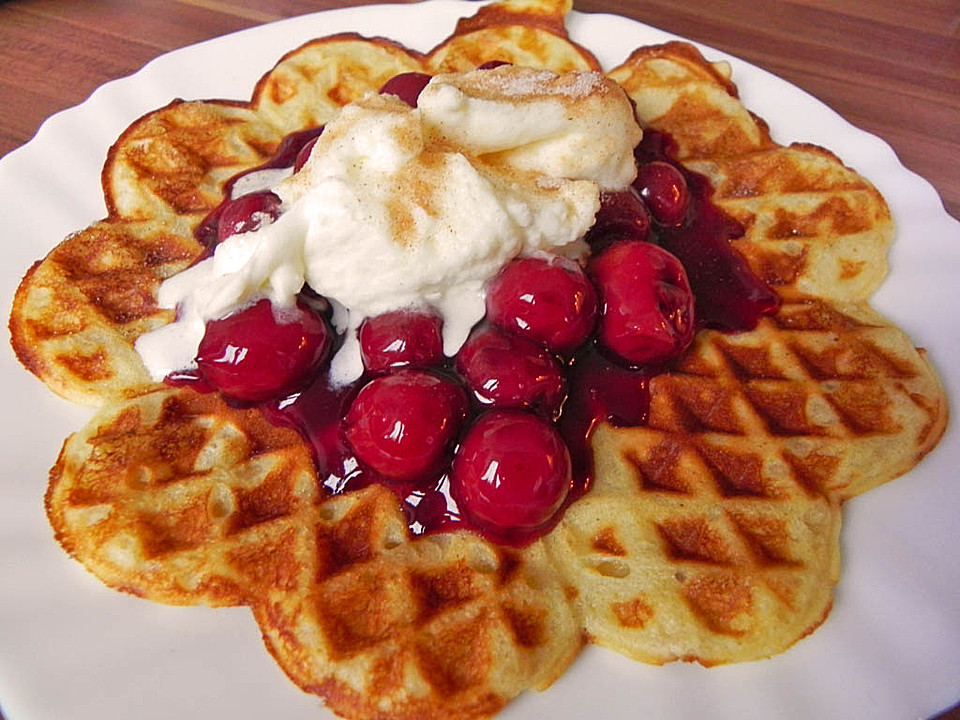 waffeln___heissen_kirschen__.jpg