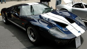 300px-1965_ford_gt40.jpg