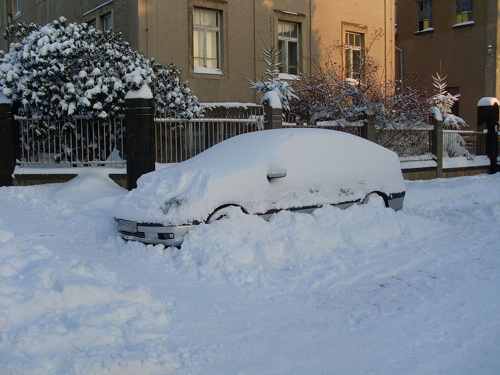 auto_schnee_lo.jpg