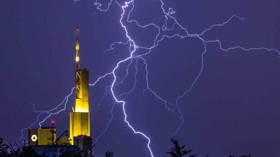 commerzbank_in_frankfurt.jpg