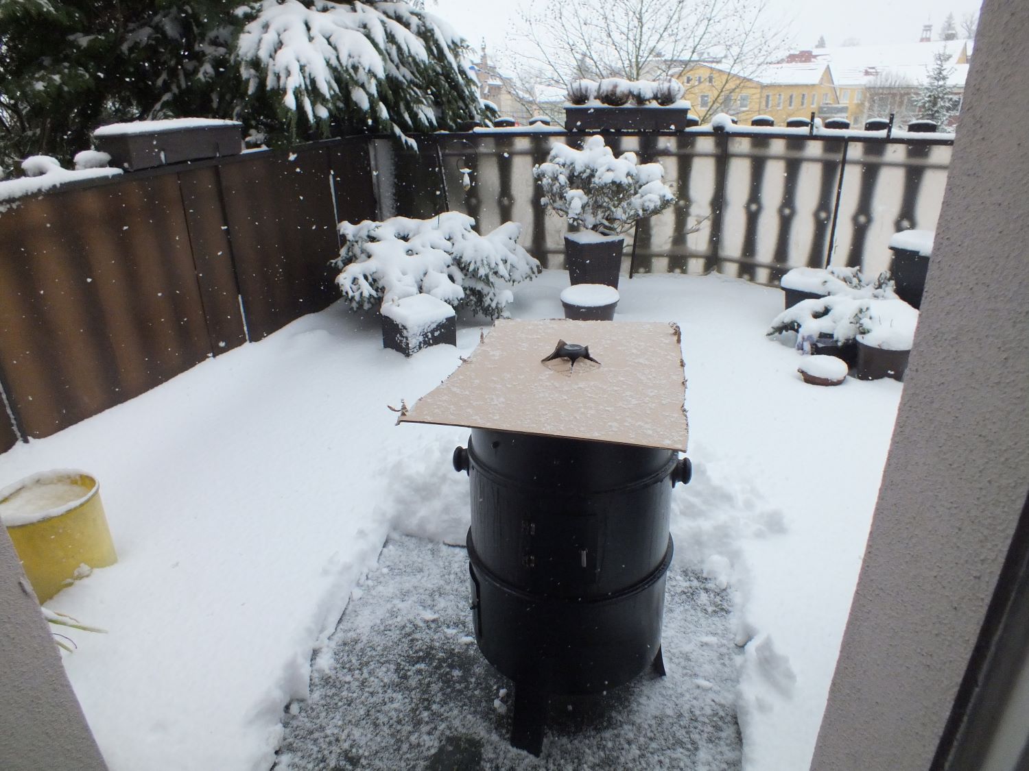r__ucherofen_im_schnee.jpg