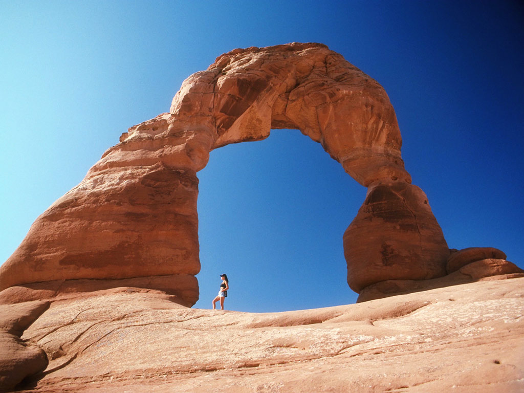 at_the_arch_2c_arches_national_park_2c_utah.jpg