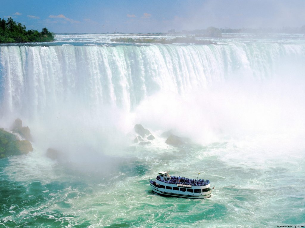 maid_of_the_mist_vii_niagara_falls_ontario_can....jpg