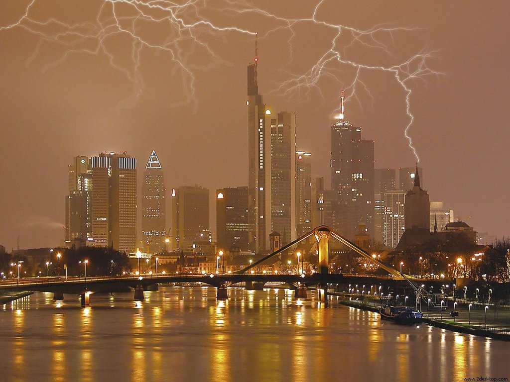 lightning_storm_frankfurt_germany_7049_1024....jpg