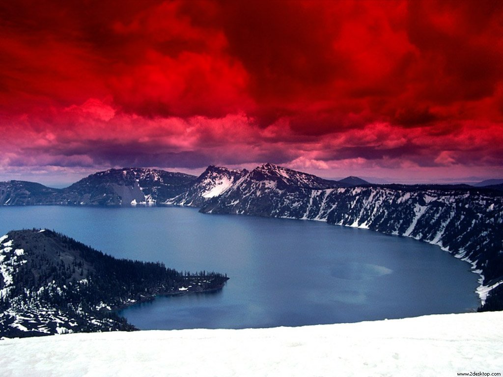 scarlet_skies_crater_lake_oregon_2740_1024_7....jpg