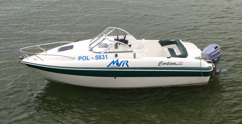 800px-brosen_motor_boat.jpg