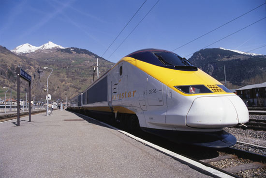 eurostar_at_bourg_st_maurice.jpg