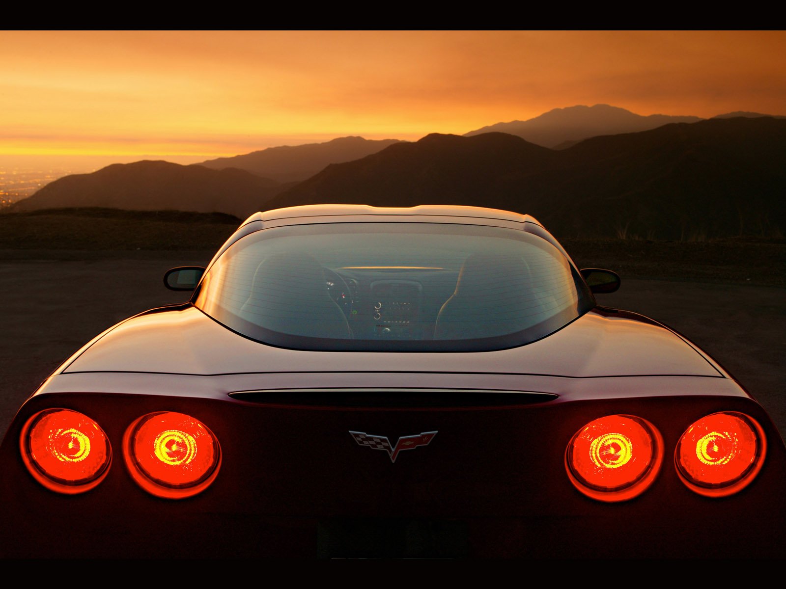 chevrolet-corvette-c6.jpg