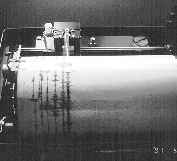 seismograph_pinatubo.jpg