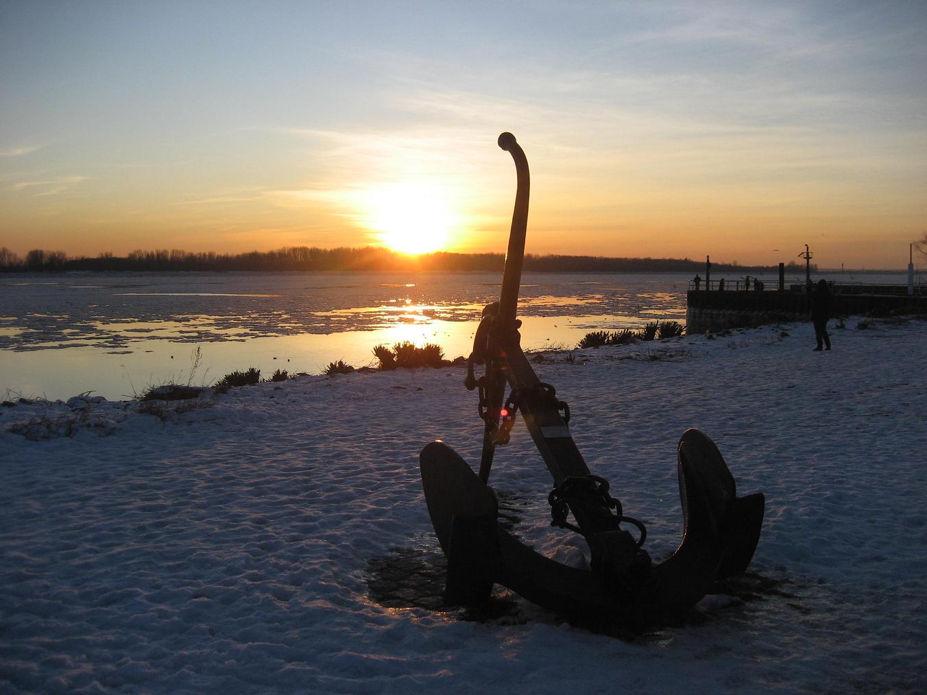 winter_elbe_2_-_red.jpg