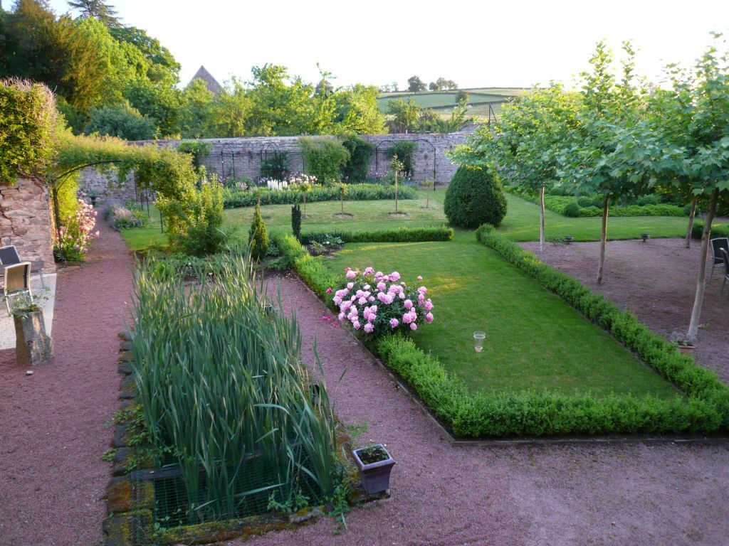 gepflegtergarten.jpg