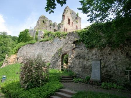 burg-landeck-ganz.jpg