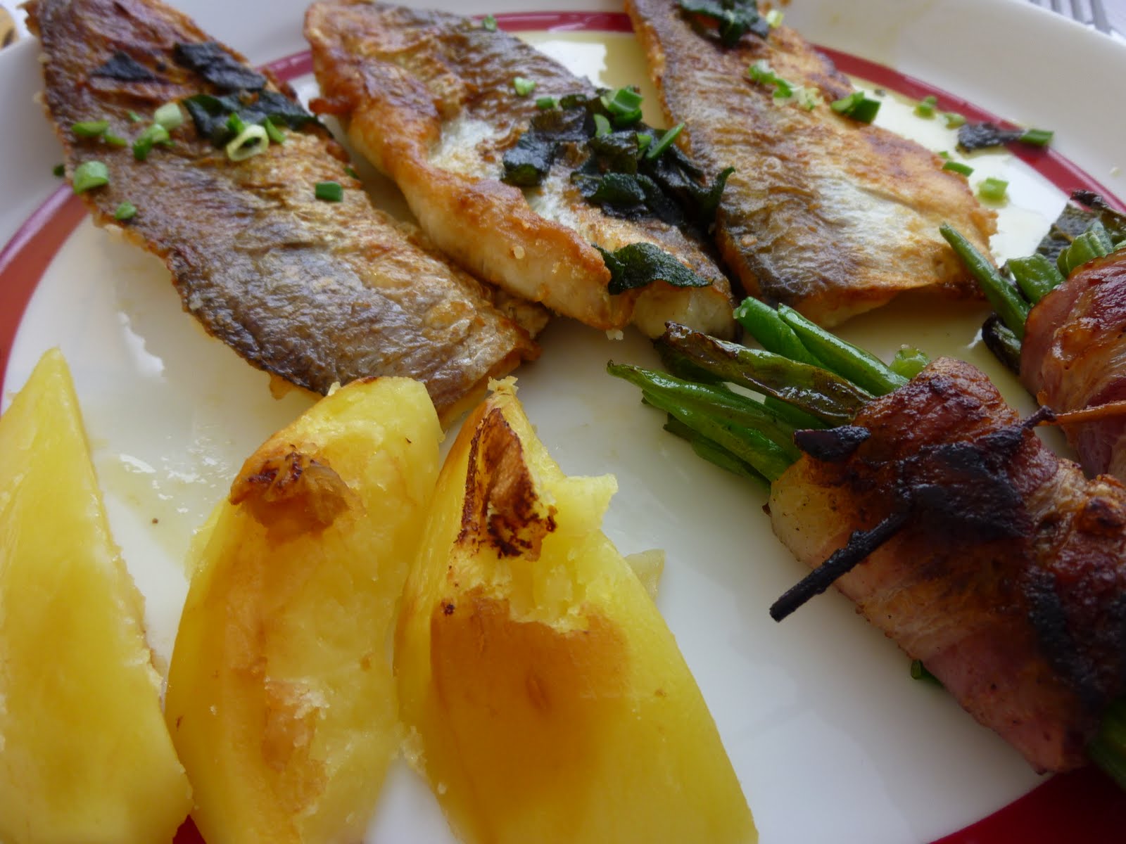 felchenfiletinsalbeizitronenbuttergebraten.jpg