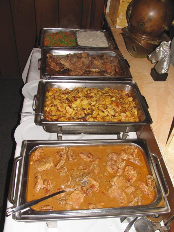 warmesbuffet.jpg