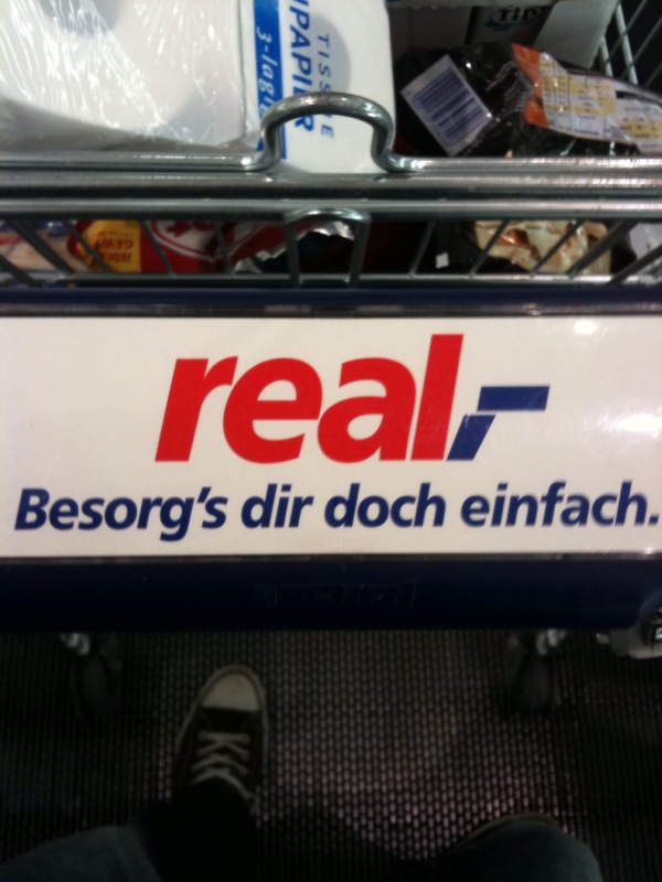 einkaufen_im_real_markt.jpg