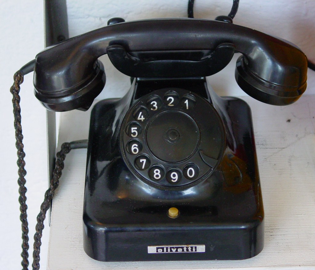 alt_telefon.jpg