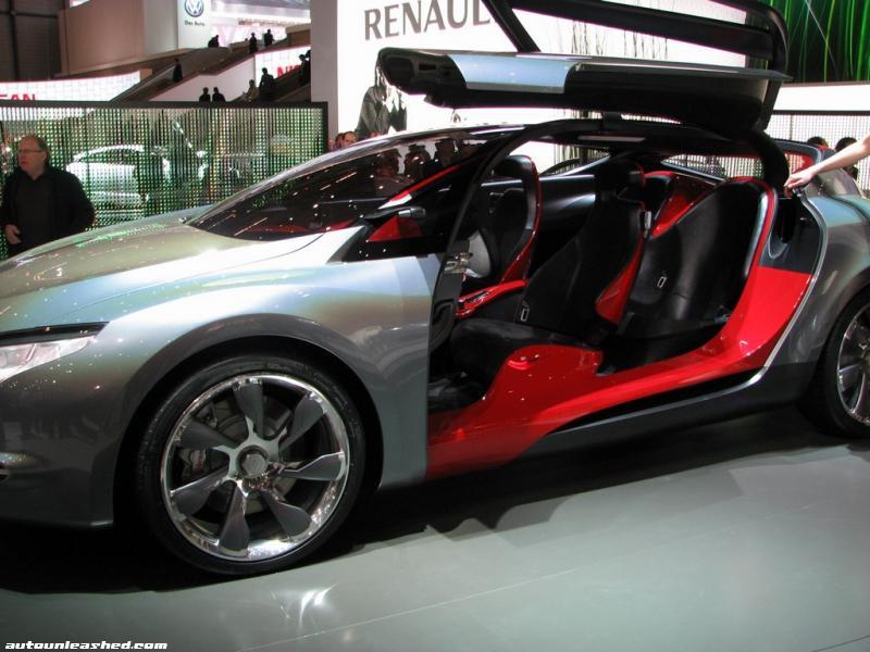 renault_megane_coupe_concept_geneva12.jpg