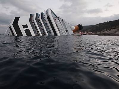 kapitaen-der-costa-concordia-unter-druck-....jpg