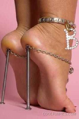 highheels_wwwschneeseicherch.jpg