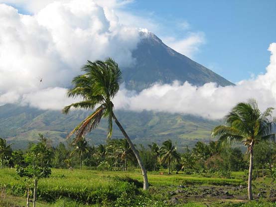 mayon1.jpg