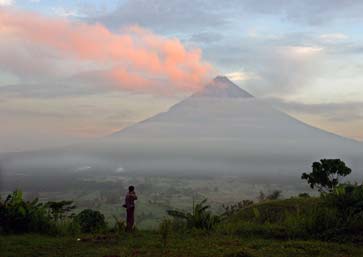 mayon2.jpg