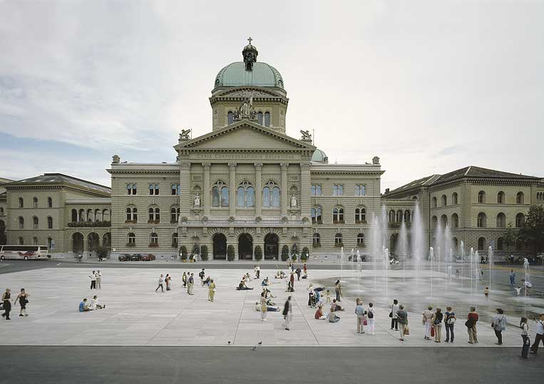 Bundesplatz-Bern-Titel.jpg