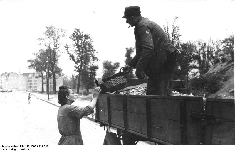 bundesarchiv_bild_183-2005-0728-....jpg