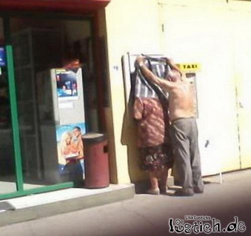 vorsicht_beim_geldautomat.jpg
