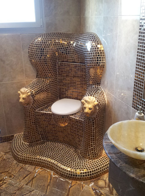 golden_toilette.jpg