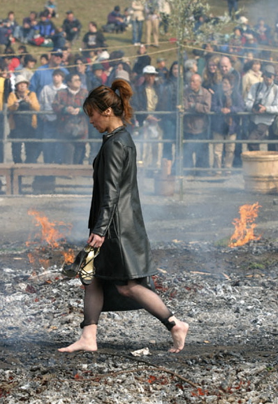 JP2004.jpg