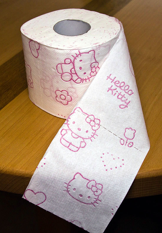 hello-kitty-toilettenpapier.jpg