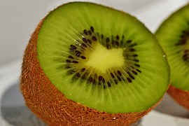 kiwi-1280977__180.jpg