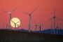 Infografiken: Weltweiter Zubau bei Windkraft bricht erstmals seit 1996 ein - WiWo Green