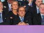 Katar 2022: Platini schließt Neuvergabe nicht aus - Int. Fußball - kicker online