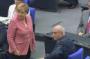 Norbert Lammert: Hier weist der Bundestagspräsident die Kanzlerin zurecht - Videos - DIE WELT