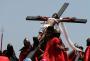 Wie Jesus: Am Karfreitag: Philippiner lässt sich zum 31. Mal ans Kreuz nageln - FOCUS Online